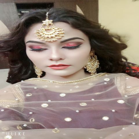 Make & Shine, skin care clinic in Varanasi, India